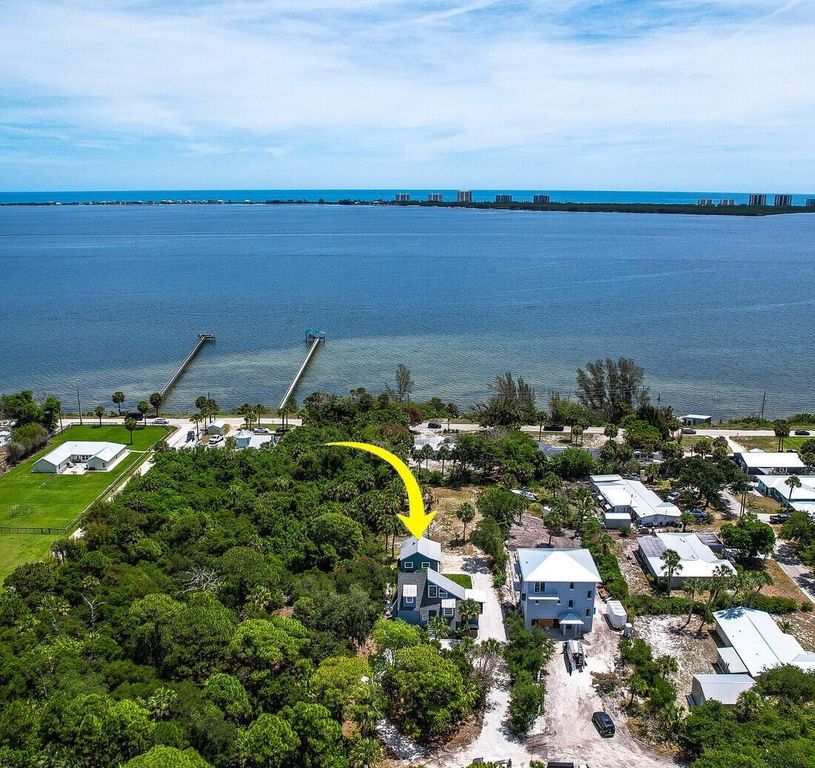 12000 Conklin Way, Jensen Beach, FL 34957