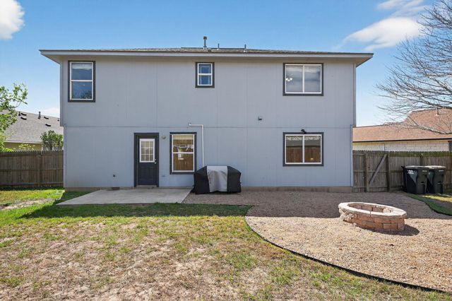 748 Bills CIR, Bastrop, TX 78602