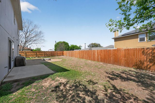 748 Bills CIR, Bastrop, TX 78602