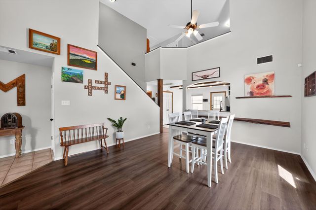 748 Bills CIR, Bastrop, TX 78602