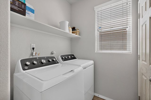 3194 Calle Nueva Vista, Santa Fe, NM 87507