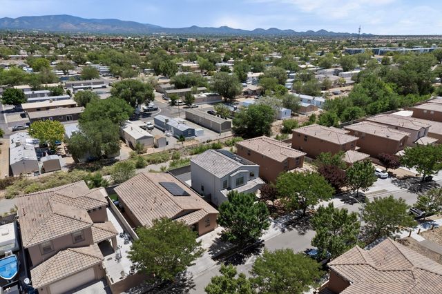 3194 Calle Nueva Vista, Santa Fe, NM 87507