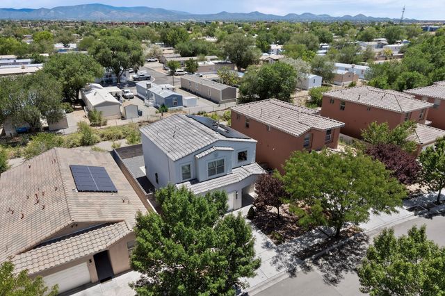 3194 Calle Nueva Vista, Santa Fe, NM 87507