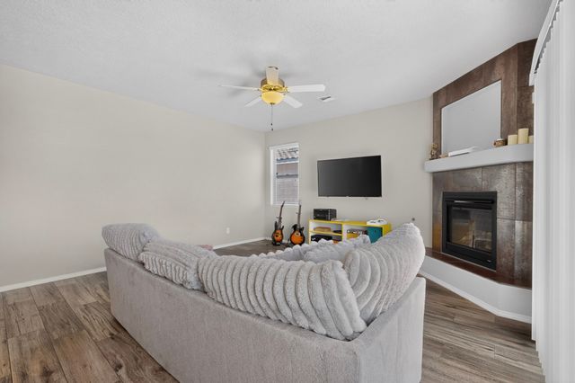 3194 Calle Nueva Vista, Santa Fe, NM 87507