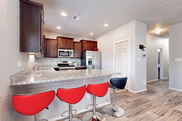 3194 Calle Nueva Vista, Santa Fe, NM 87507