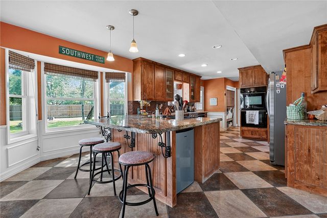 1204 King Arthur Circle, College Station, TX 77840