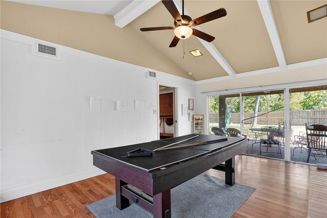 1204 King Arthur Circle, College Station, TX 77840