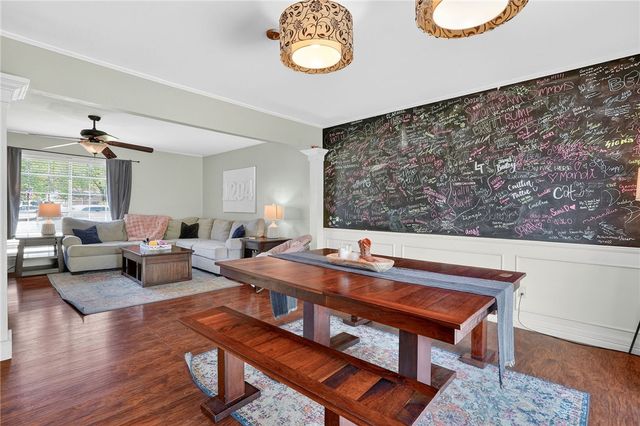 1204 King Arthur Circle, College Station, TX 77840