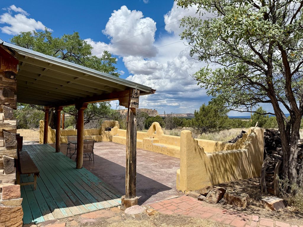 Image 2 of property listing at 64 Milky Way Road, Ramah, NM 87321