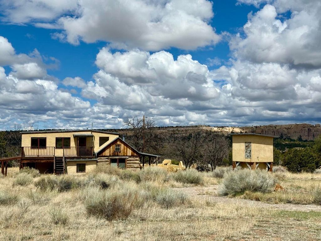 Image 27 of property listing at 64 Milky Way Road, Ramah, NM 87321