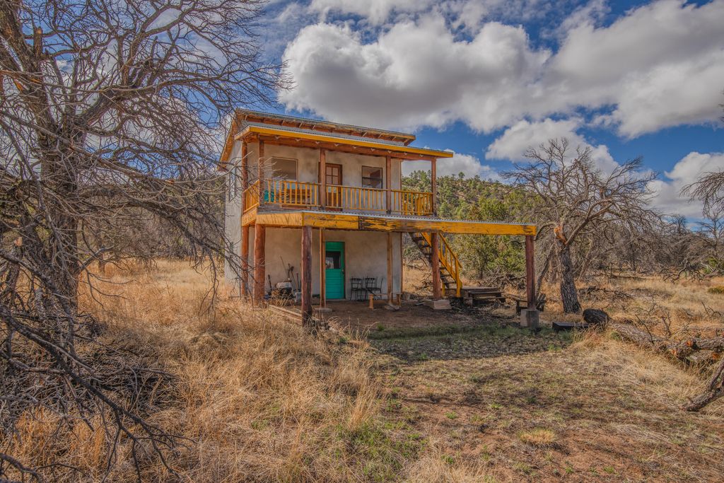 Image 30 of property listing at 64 Milky Way Road, Ramah, NM 87321