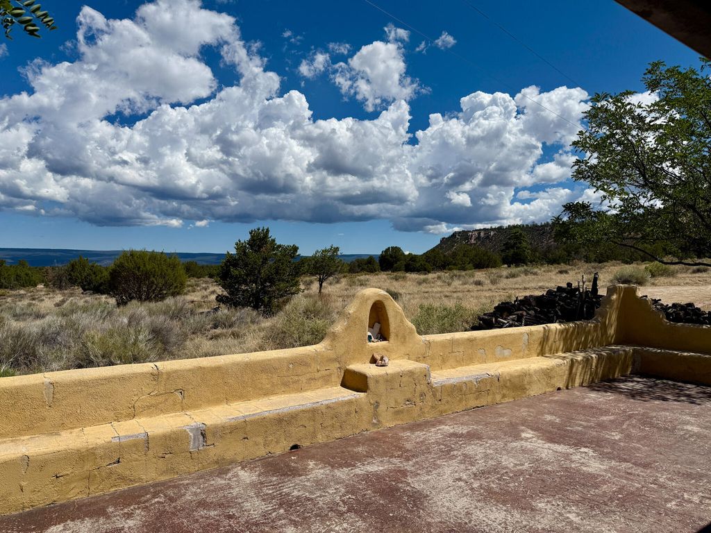Image 42 of property listing at 64 Milky Way Road, Ramah, NM 87321