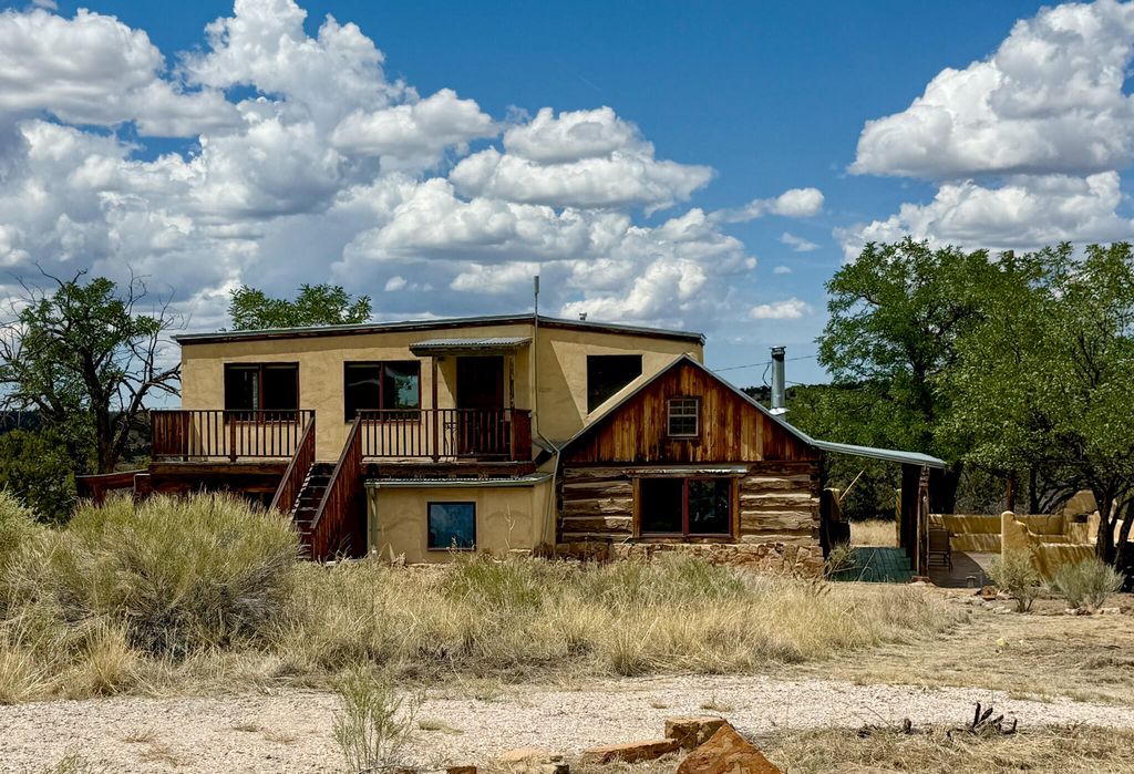 Image 48 of property listing at 64 Milky Way Road, Ramah, NM 87321