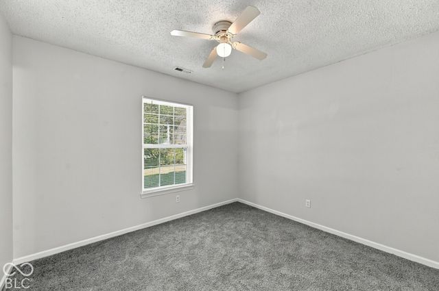 5916 Rolling Bluff, Indianapolis, IN 46221