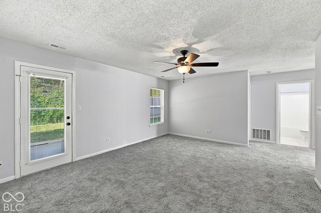 5916 Rolling Bluff, Indianapolis, IN 46221