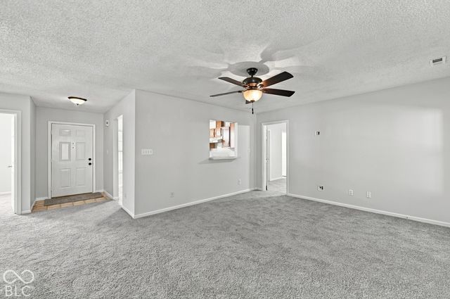 5916 Rolling Bluff, Indianapolis, IN 46221