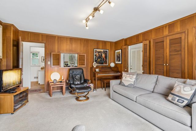 1605 Edgcumbe Road, Saint Paul, MN 55116