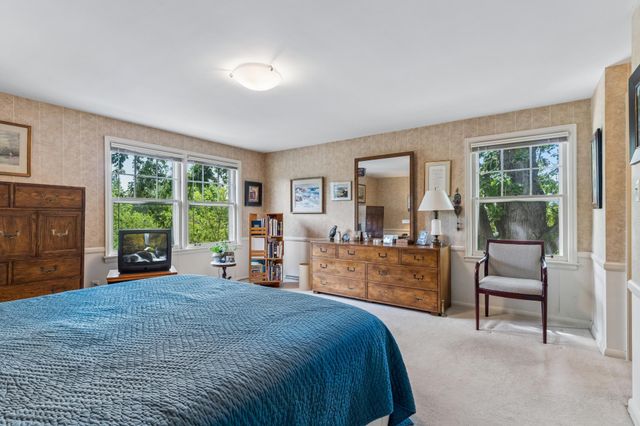 1605 Edgcumbe Road, Saint Paul, MN 55116
