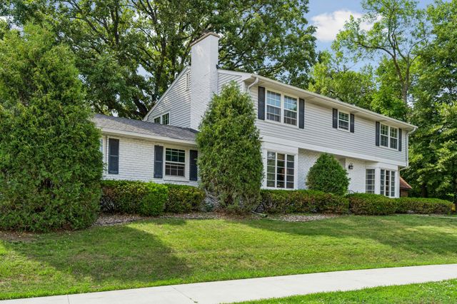 1605 Edgcumbe Road, Saint Paul, MN 55116