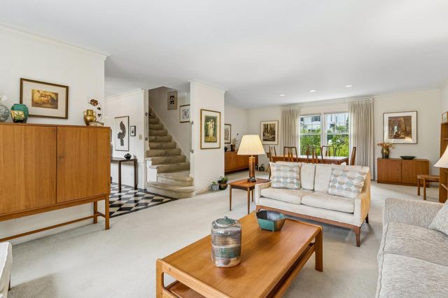 1605 Edgcumbe Road, Saint Paul, MN 55116