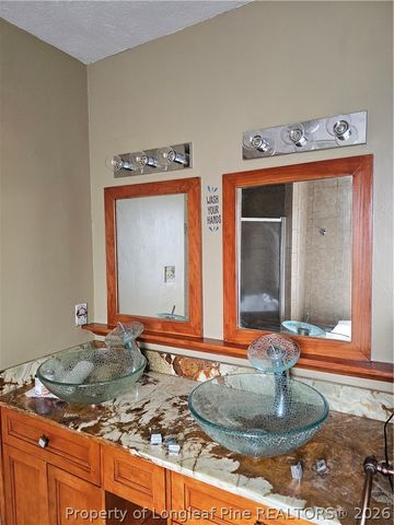 118 Garfield Drive, Raeford, NC 28376