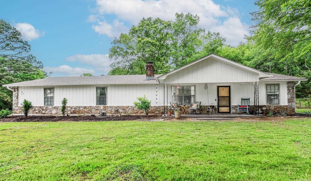 21 Springhill Drive, Greenbrier, AR 72058