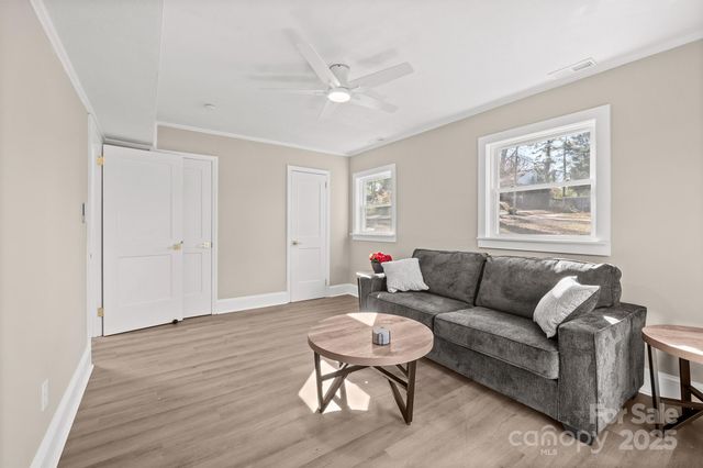 4035 Sheffield Drive, Charlotte, NC 28205