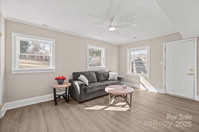 4035 Sheffield Drive, Charlotte, NC 28205