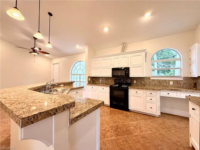 4125 13th Ave SW, Naples, FL 34116