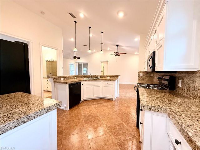 4125 13th Ave SW, Naples, FL 34116