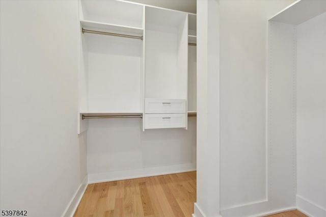 32 Felch Rd, Florham Park Boro, NJ 07932