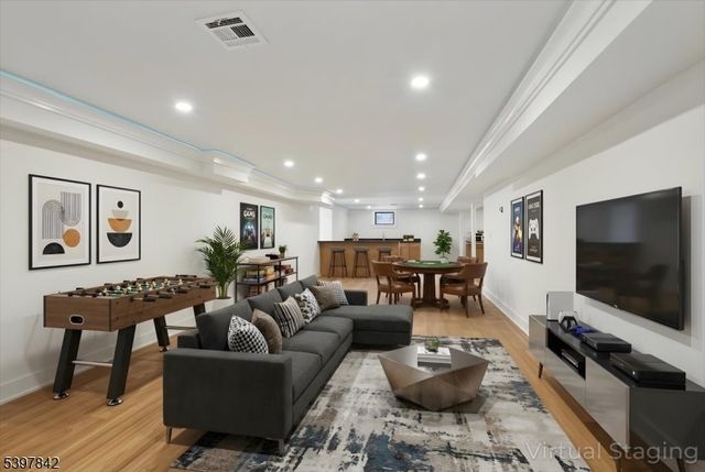32 Felch Rd, Florham Park Boro, NJ 07932