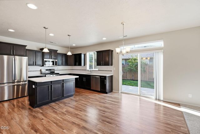 21141 SE Azalia Avenue, Bend, OR 97702