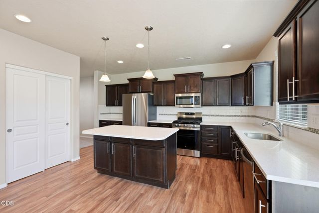 21141 SE Azalia Avenue, Bend, OR 97702