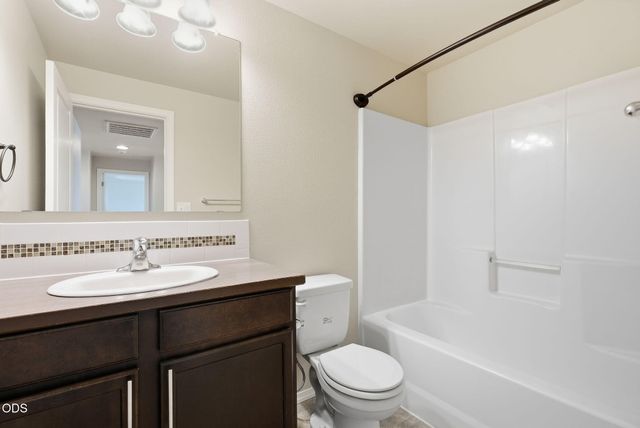 21141 SE Azalia Avenue, Bend, OR 97702