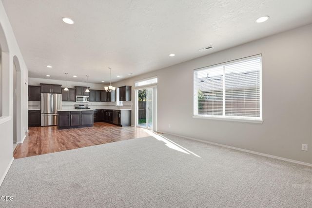 21141 SE Azalia Avenue, Bend, OR 97702