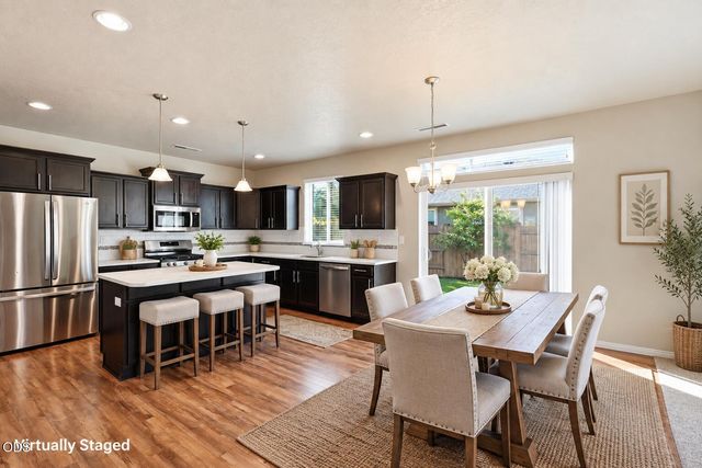 21141 SE Azalia Avenue, Bend, OR 97702