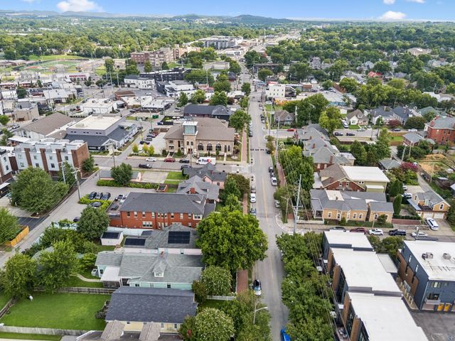206 S 11th St, Nashville, TN 37206