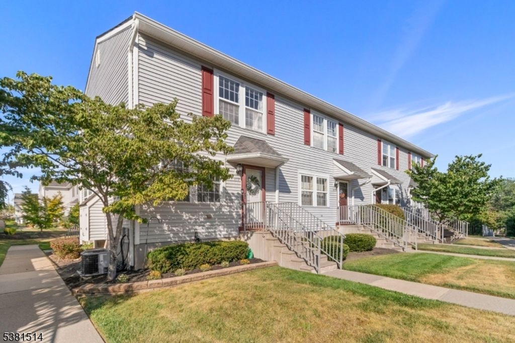 817 Belmont Dr, Independence Twp., NJ 07840