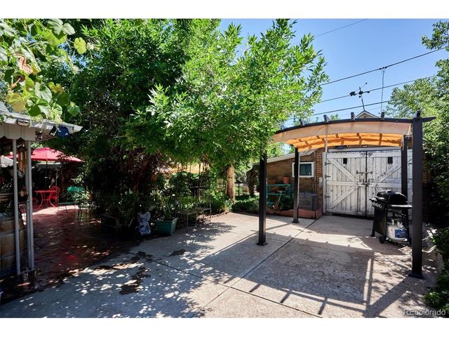 746 Stuart St, Denver, CO 80204