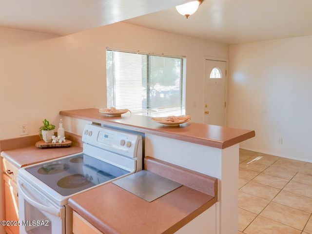 455 W Kelso St Apt 103, Tucson, AZ 85705