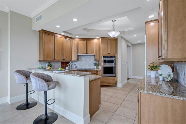 130 RIVIERA DUNES WAY 804, Palmetto, FL 34221