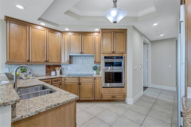 130 RIVIERA DUNES WAY 804, Palmetto, FL 34221