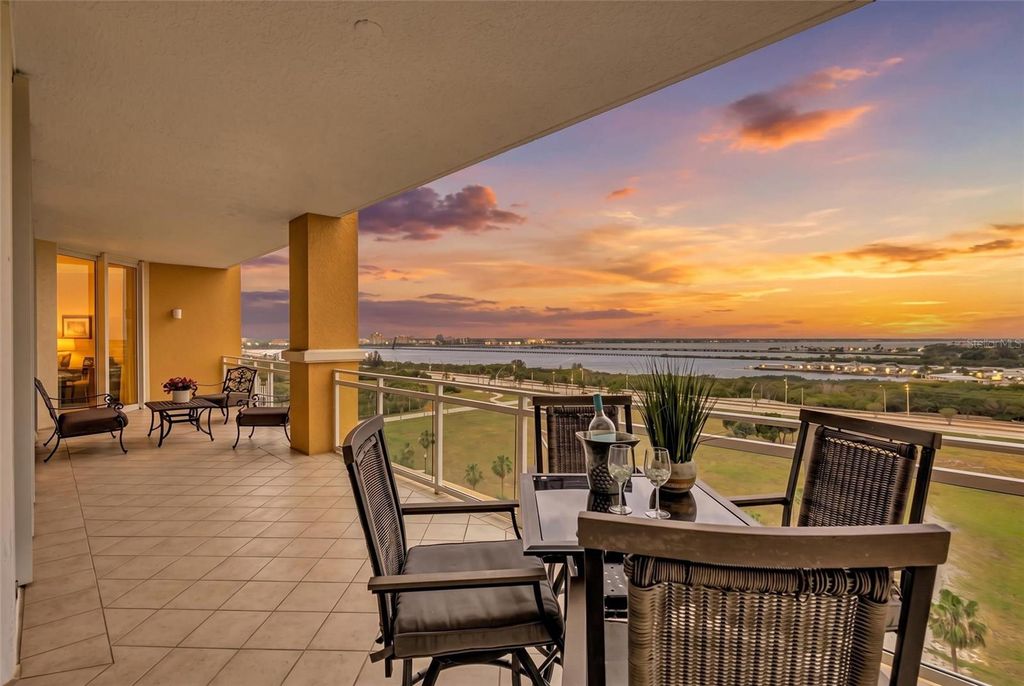 130 RIVIERA DUNES WAY 804, Palmetto, FL 34221