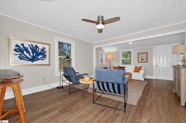 12 Dixie Avenue, Greenville, SC 29607
