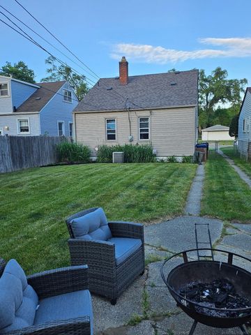 15551 Wakenden Street, Redford, MI 48239