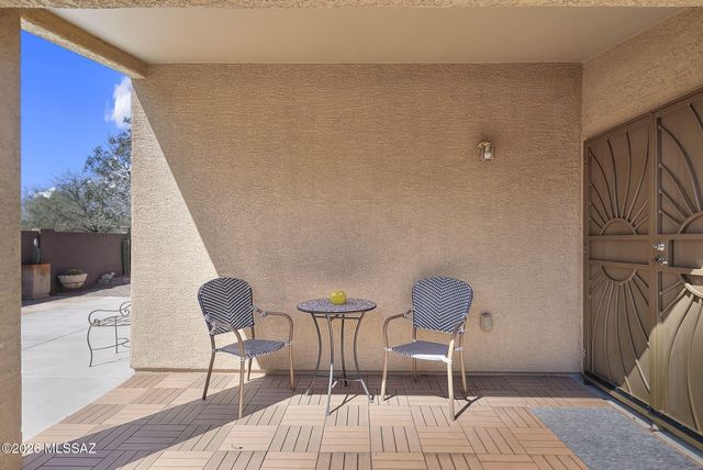 2400 E Camino Malcote, Tucson, AZ 85706