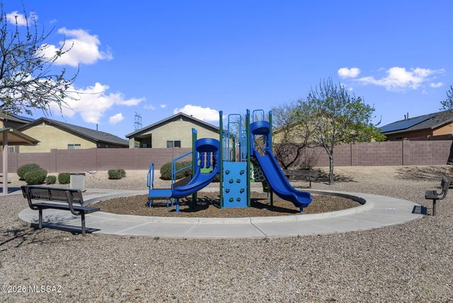 2400 E Camino Malcote, Tucson, AZ 85706