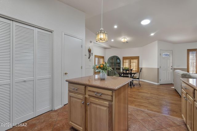 2400 E Camino Malcote, Tucson, AZ 85706
