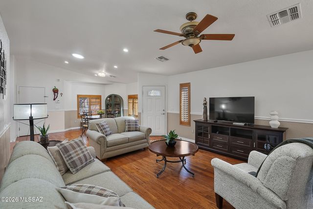 2400 E Camino Malcote, Tucson, AZ 85706